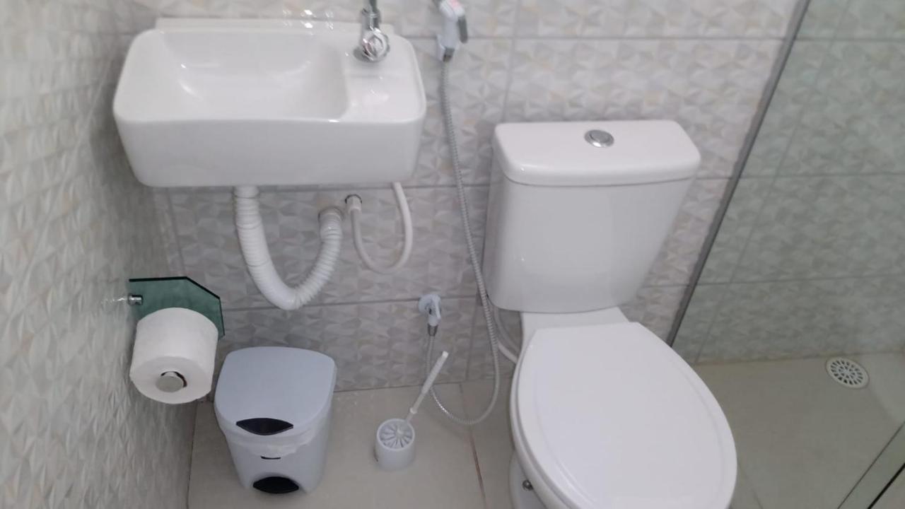 Kitnet Em Casa Caiada A 50 Mt Da *